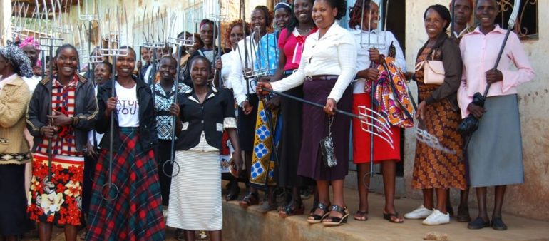 Holiday campaign supports work of Farmers Helping Farmers in Kenya